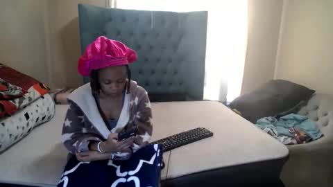 obsessedmimi online show from May 25, 2026, 9:04 am