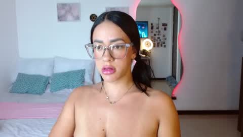 obsidian_love1 online show from June 22, 2026, 10:07 pm