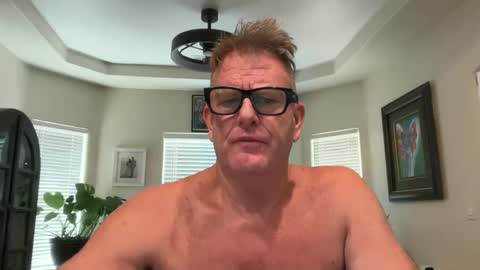 SimplyUs online show from September 12, 2025, 10:10 pm