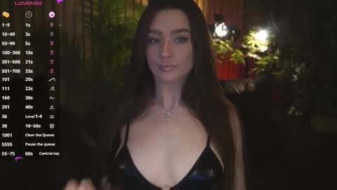 Kristina online show from November 18, 2025, 8:46 pm