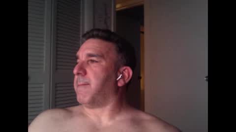 Ocean online show from November 2, 2025, 1:52 am