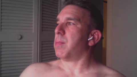 Snapshot of oceanmanx chatting on July 17, 2026, 2:51 am Ocean online show from July 17, 2026, 2:51 am