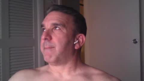 Snapshot of oceanmanx chatting on August 3, 2026, 1:04 am Ocean online show from August 3, 2026, 1:04 am
