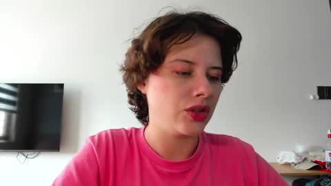 Evie online show from March 30, 2026, 4:35 am