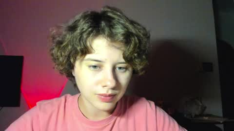 Evie online show from April 6, 2026, 5:03 pm