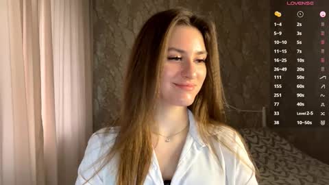 Mia online show from December 3, 2025, 9:07 am