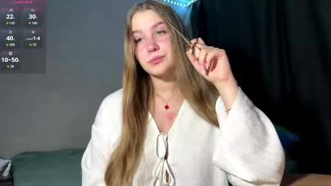 Snapshot of odelindafaro chatting on May 30, 2026, 2:25 pm Lili online show from May 30, 2026, 2:25 pm