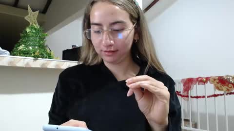 Val online show from December 12, 2024, 2:37 am