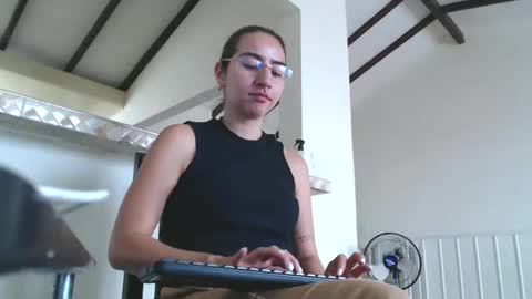 Val online show from February 21, 2025, 7:21 pm