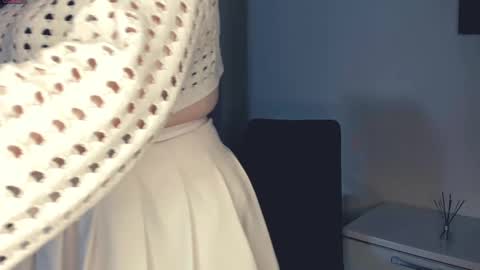 Eliana online show from February 13, 2025, 4:00 am