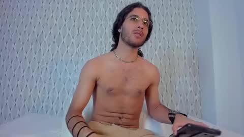 Snapshot of oezack__ chatting on January 23, 2025, 5:42 pm Zack online show from January 23, 2025, 5:42 pm