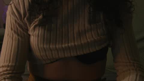 Offelie online show from November 4, 2025, 8:13 am