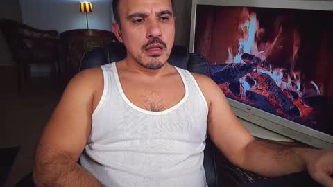 Snapshot of officeman7 chatting on January 2, 2025, 5:07 pm officeman7 online show from January 2, 2025, 5:07 pm