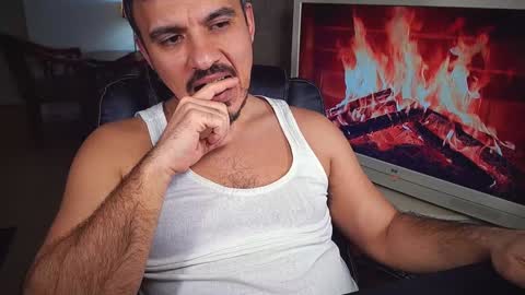 Snapshot of officeman7 chatting on February 7, 2025, 8:31 pm officeman7 online show from February 7, 2025, 8:31 pm