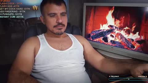 Snapshot of officeman7 chatting on December 4, 2025, 4:16 pm officeman7 online show from December 4, 2025, 4:16 pm