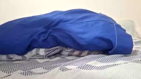 Snapshot of official_alexandrotower chatting on November 2, 2025, 12:40 pm Alexandro Tower online show from November 2, 2025, 12:40 pm