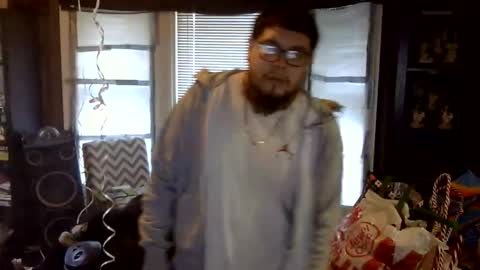 Snapshot of oflores77 chatting on March 8, 2026, 1:15 pm oscar flores online show from March 8, 2026, 1:15 pm