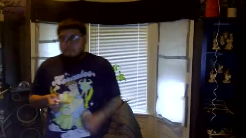 Snapshot of oflores77 chatting on March 11, 2026, 2:34 pm oscar flores online show from March 11, 2026, 2:34 pm