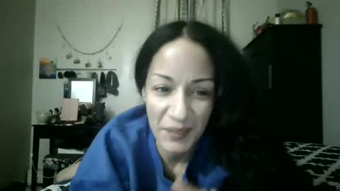 Lit en Cama online show from December 28, 2024, 1:29 am