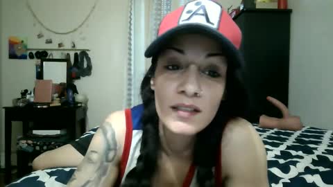 Lit en Cama online show from January 2, 2025, 9:39 pm