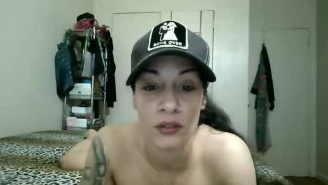 Lit en Cama online show from February 9, 2025, 5:43 pm