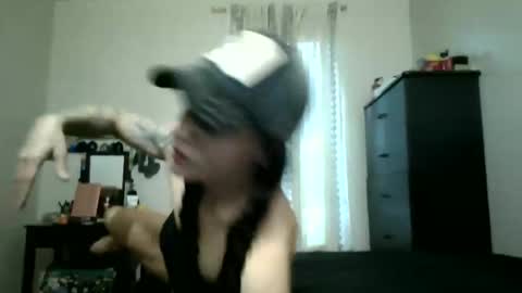 Lit en Cama online show from September 25, 2025, 10:13 pm