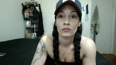 Lit en Cama online show from September 29, 2025, 6:57 pm