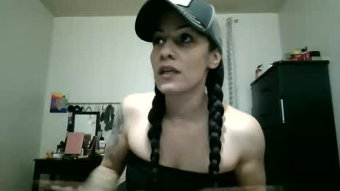 Lit en Cama online show from October 23, 2025, 3:50 am