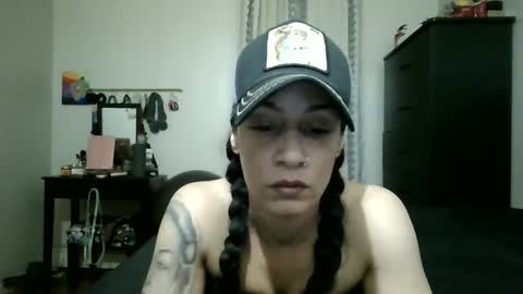Lit en Cama online show from November 17, 2025, 5:02 am
