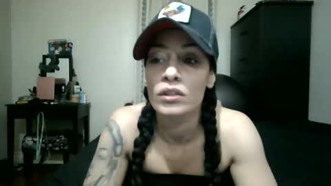 Lit en Cama online show from November 27, 2025, 4:47 am