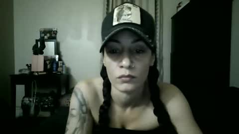 Lit en Cama online show from December 5, 2025, 1:47 am