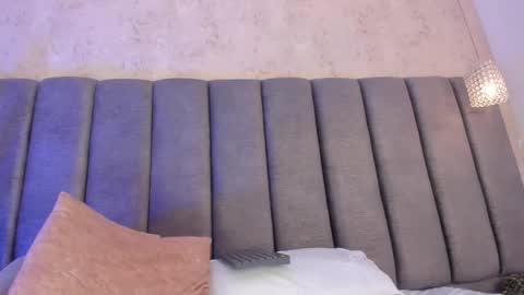 Holly online show from February 7, 2025, 1:58 am