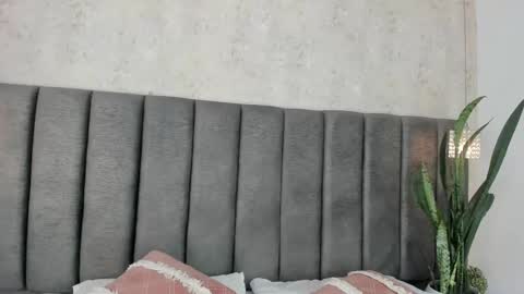 Holly online show from March 8, 2025, 7:20 pm