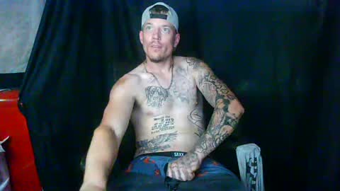 Snapshot of oh_you_know69 chatting on June 19, 2026, 3:27 pm who dares toss me some tips lets have fun online show from June 19, 2026, 3:27 pm