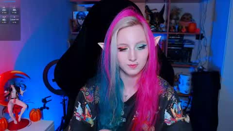 Snapshot of ohclementinee chatting on December 5, 2024, 10:33 am Clementine Clem online show from December 5, 2024, 10:33 am