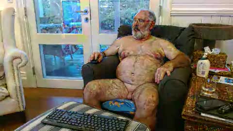 Snapshot of ohjonny55 chatting on November 10, 2025, 8:13 am Ohjonny online show from November 10, 2025, 8:13 am