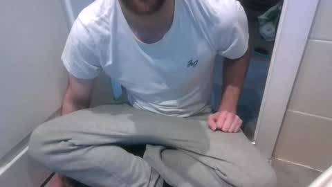 TheDee online show from December 21, 2025, 3:08 pm