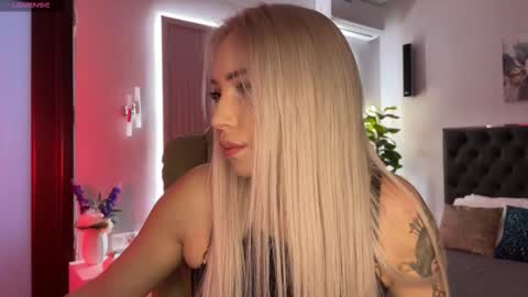 Emma online show from September 17, 2025, 2:02 am