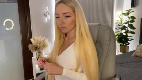 Emma online show from March 10, 2026, 1:21 am