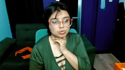 Snapshot of ohmysqueak chatting on April 16, 2026, 11:00 am ohmysqueak online show from April 16, 2026, 11:00 am