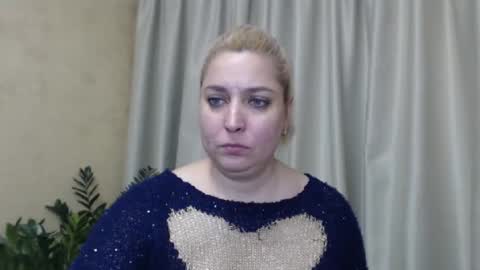 Snapshot of ohsweetiren chatting on December 4, 2024, 10:35 am Iren online show from December 4, 2024, 10:35 am