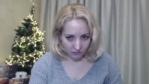 Snapshot of ohsweetmari chatting on December 21, 2024, 9:44 am Mari online show from December 21, 2024, 9:44 am