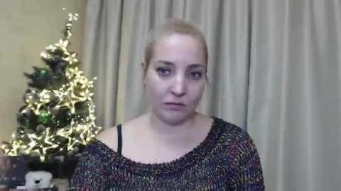 Snapshot of ohsweetmari chatting on December 22, 2024, 2:38 pm Mari online show from December 22, 2024, 2:38 pm