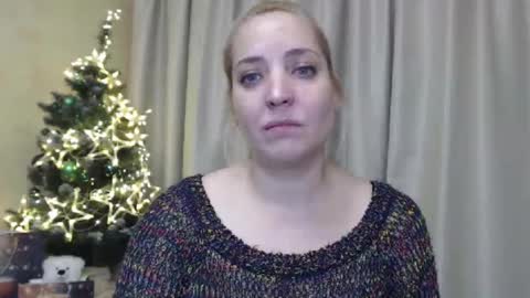 Snapshot of ohsweetmari chatting on December 22, 2024, 5:42 pm Mari online show from December 22, 2024, 5:42 pm