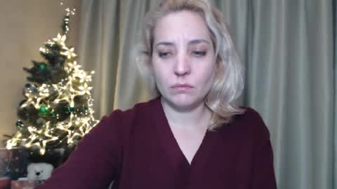 Snapshot of ohsweetmari chatting on December 28, 2024, 6:40 pm Mari online show from December 28, 2024, 6:40 pm