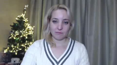 Snapshot of ohsweetmari chatting on December 30, 2024, 6:05 pm Mari online show from December 30, 2024, 6:05 pm