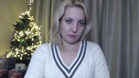 Snapshot of ohsweetmari chatting on December 30, 2024, 9:08 pm Mari online show from December 30, 2024, 9:08 pm