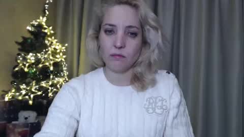 Snapshot of ohsweetmari chatting on January 1, 2025, 6:27 pm Mari online show from January 1, 2025, 6:27 pm