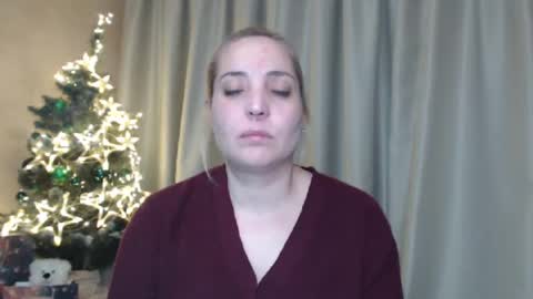 Snapshot of ohsweetmari chatting on January 4, 2025, 4:32 pm Mari online show from January 4, 2025, 4:32 pm