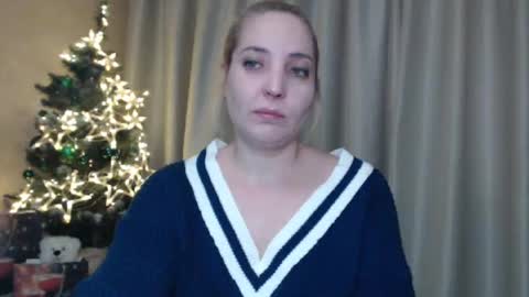 Snapshot of ohsweetmari chatting on January 5, 2025, 12:31 pm Mari online show from January 5, 2025, 12:31 pm